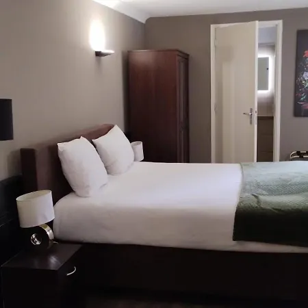 Szálloda The Velvet 3*
